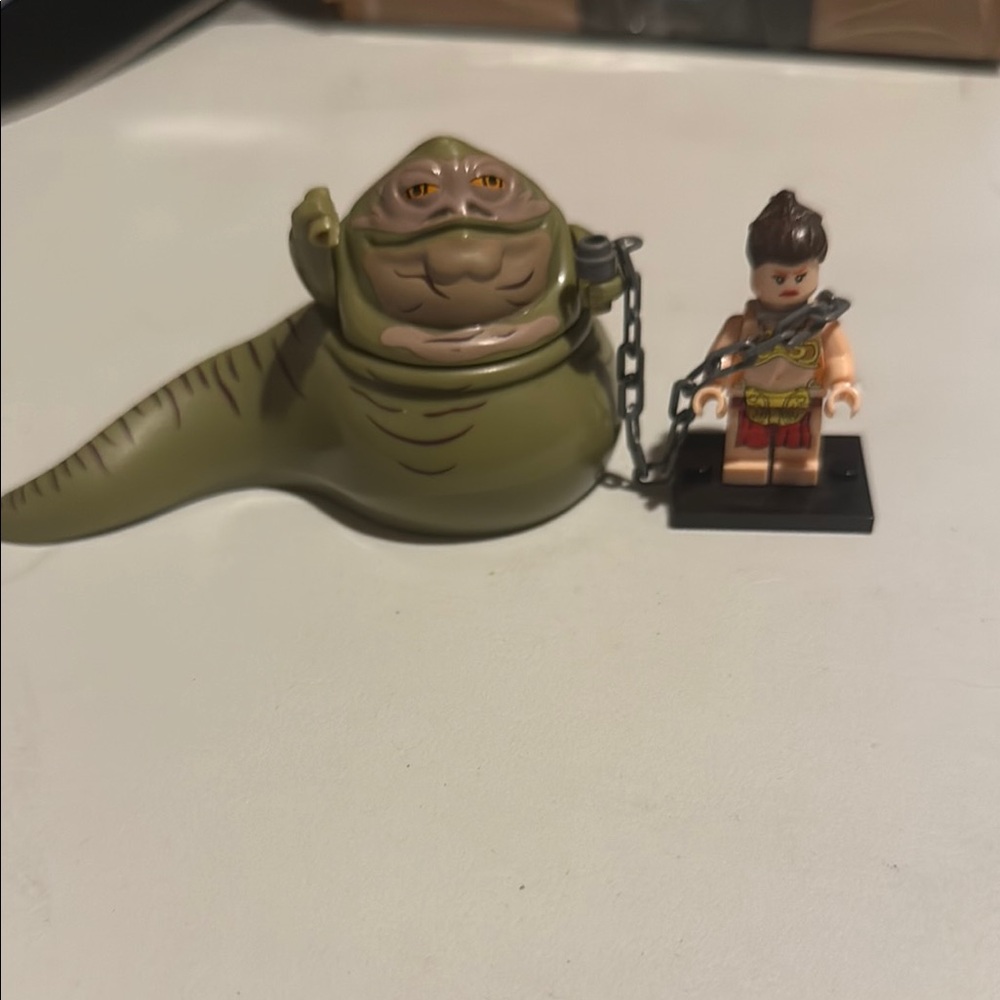 LEGO “Like”Star Wars Green Jabba and princess Leia Minifigures